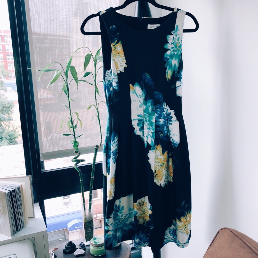 Calvin Klein black POCKET DRESS with flowers